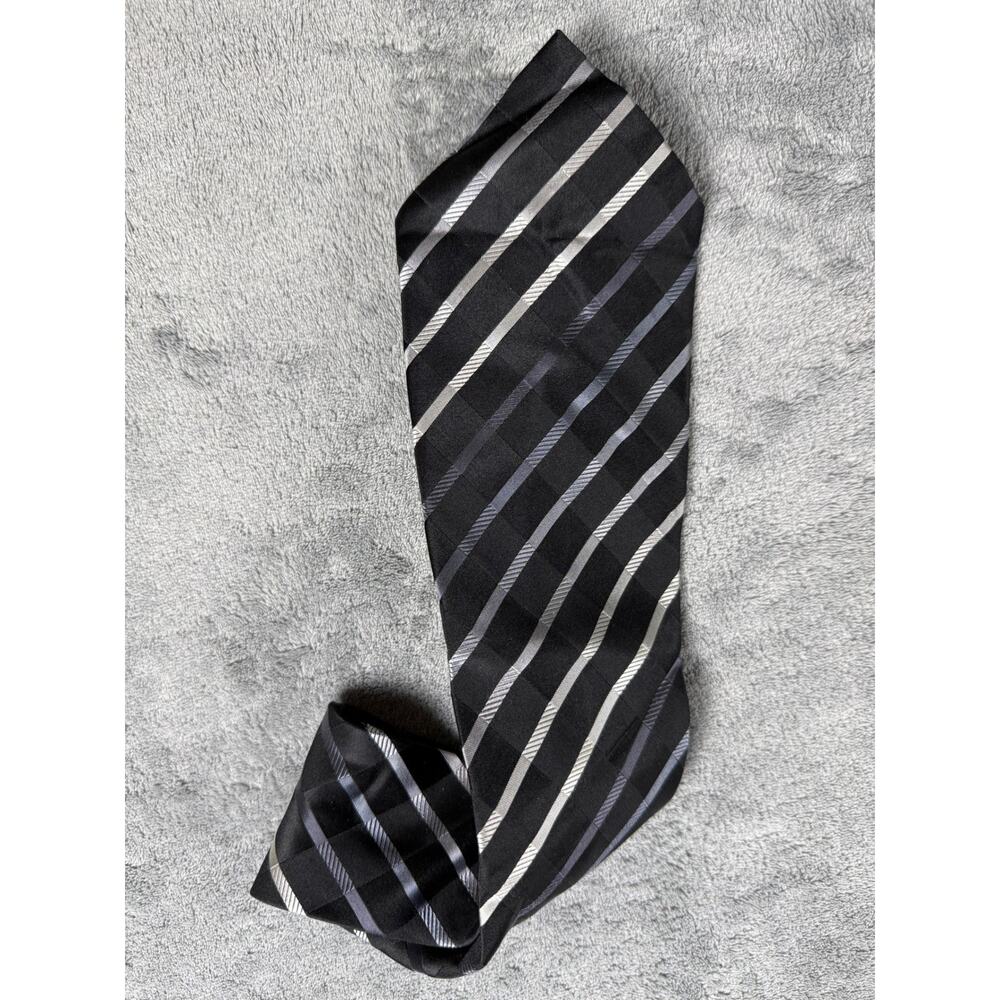 Geoffrey Beene Mens‎ Silk Necktie Black Silver Grey Striped Stain Resistant Tie